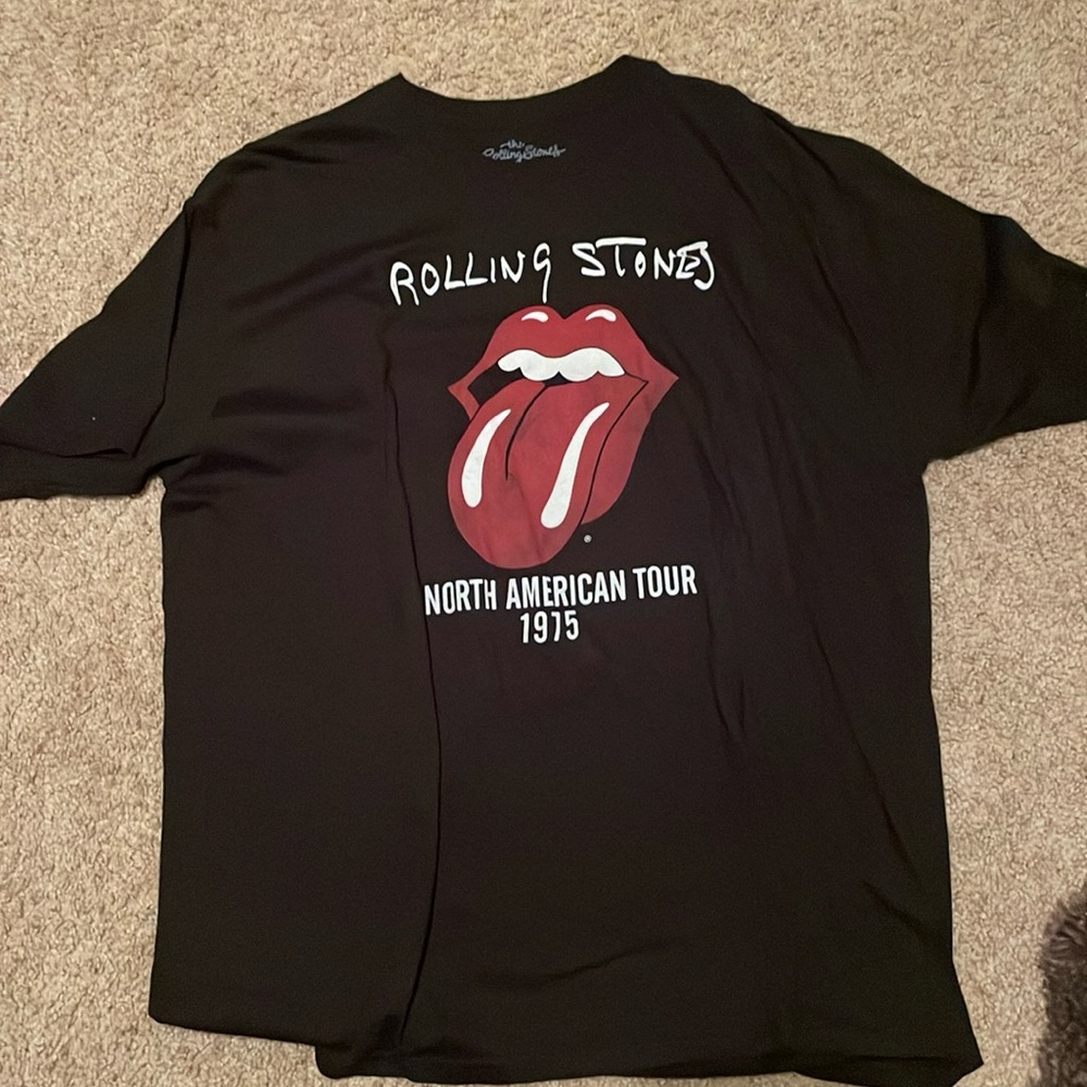 Graphic T